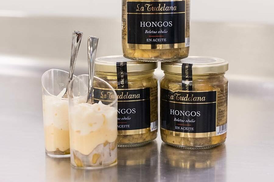 croqueta líquida de hongos confitados croqueta líquida de hongos confitados